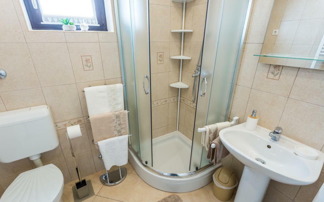 Smilja Apartament *